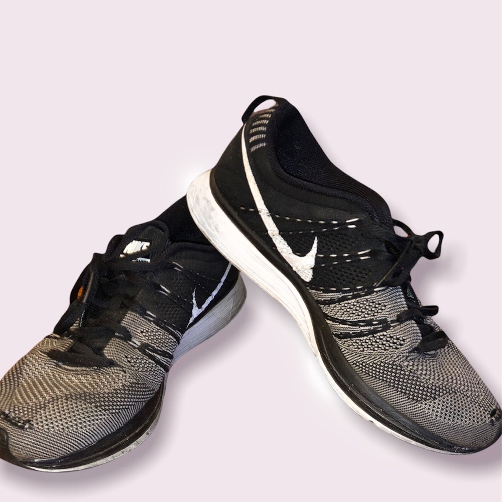 Nike Flyknit trainer Oreo(Kanye West)